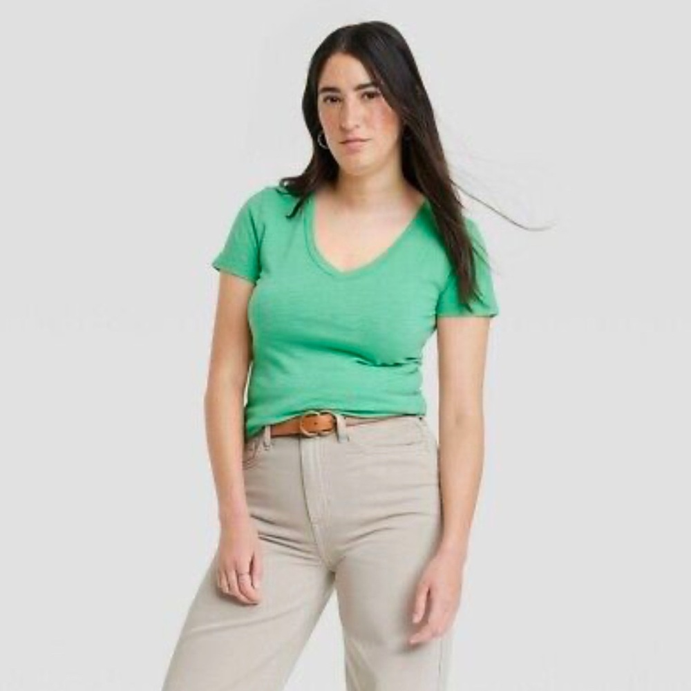 5/$25 Universal Thread Tee